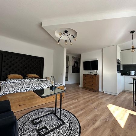 Hugo Apartment Шяуляй Экстерьер фото