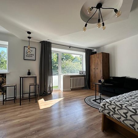 Hugo Apartment Шяуляй Экстерьер фото