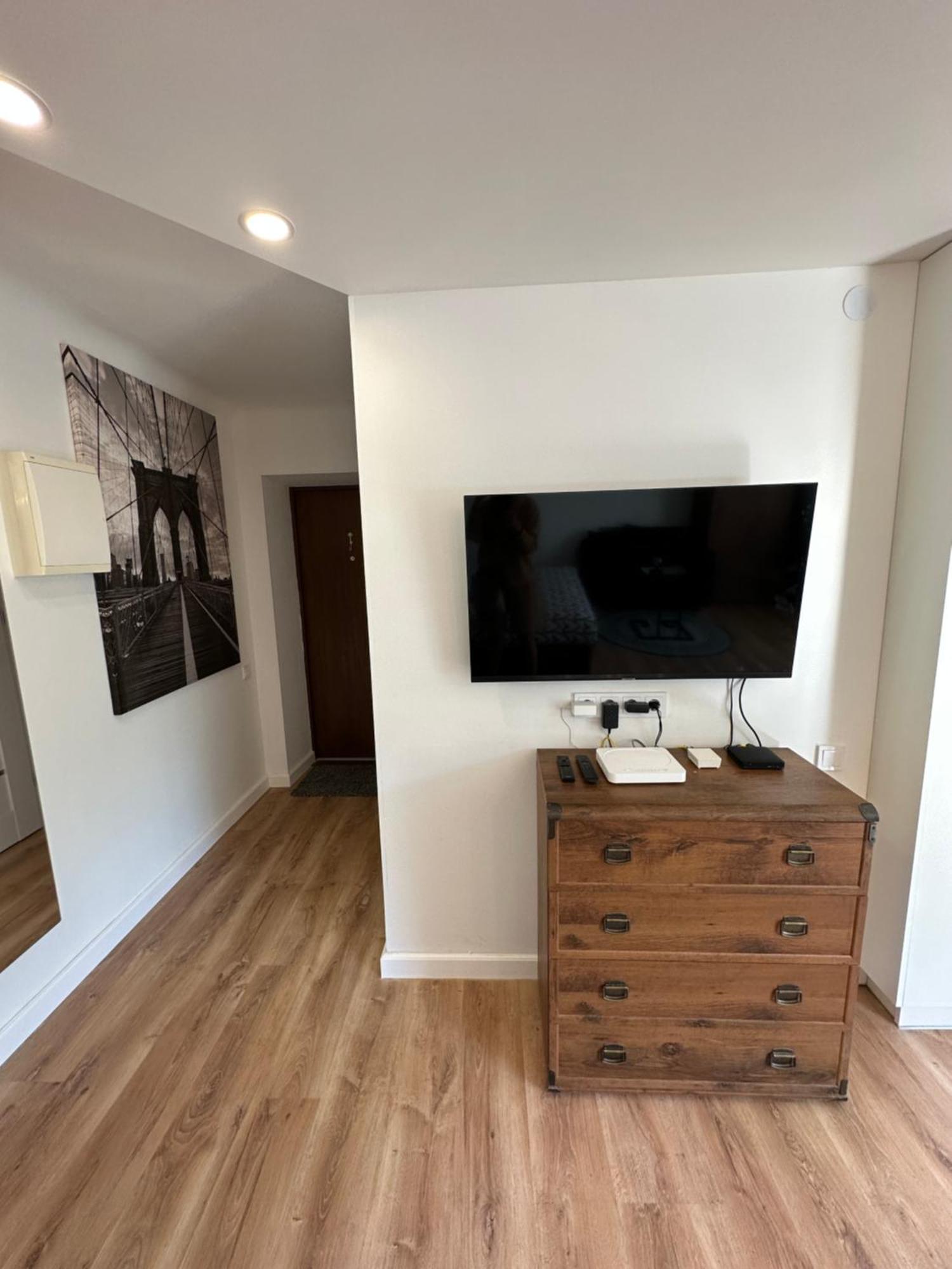 Hugo Apartment Шяуляй Экстерьер фото